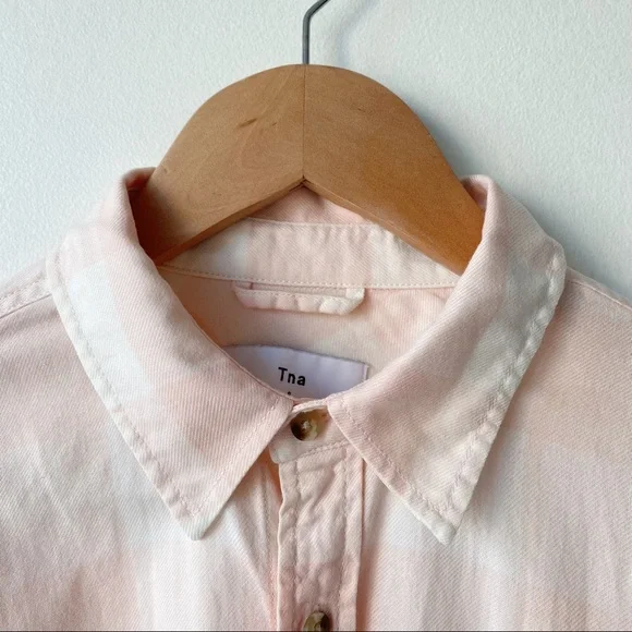 TNA Cropped Button-Up - Picture 4 of 8